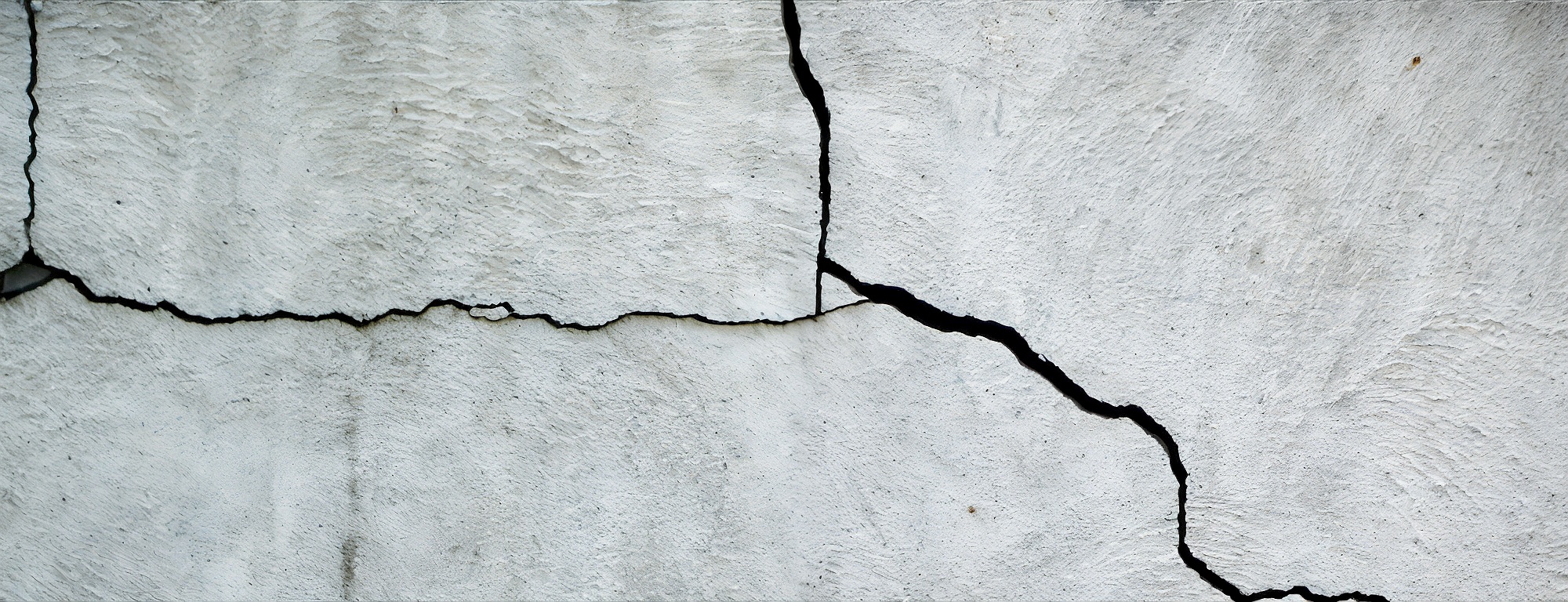 Ремонт трещин в бетоне: методы, материалы и профессиональные рекомендации