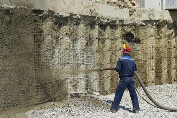 При замене разрушившегося  бетонного участка или усиление железобетонной конструкции